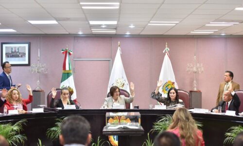 Propone gobernador incorporar en la Constitución local el derecho a la movilidad