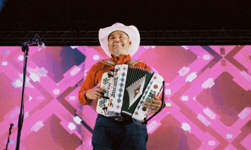 «Intocable» hace vibrar al público en el Velódromo Internacional de Xalapa