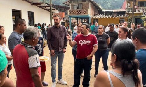 En Veracruz trabajamos hombro con hombro con el pueblo para superar cualquier adversidad: Gómez Cazarín