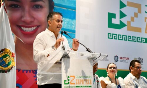 Reciben 10 jóvenes zapotecos del sur de Veracruz premio al Emprendimiento Juvenil