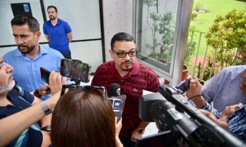 Denuncias formales, pide Cazarín a Auditora sobre supuestos gestores del Congreso