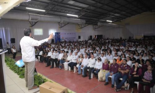 Participa Gobernador en Congreso Multidisciplinario Internacional, en Pánuco