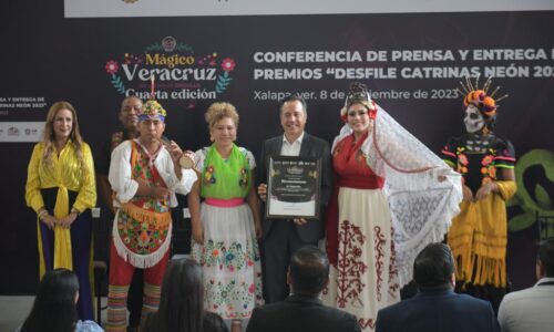 Premian a ganadores del Desfile de Día de Muertos Néon 2023, el de mayor la participación y asistencia