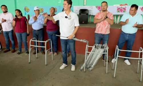 Poco a poco y con voluntad, vamos cumpliéndole a la gente: Rafa Fararoni