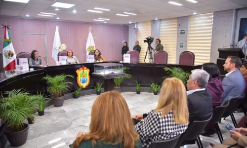 Recibe Congreso de Veracruz el Quinto Informe de Gobierno