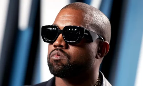 Kanye West ofrece disculpas por comentarios antisemitas y busca la redención