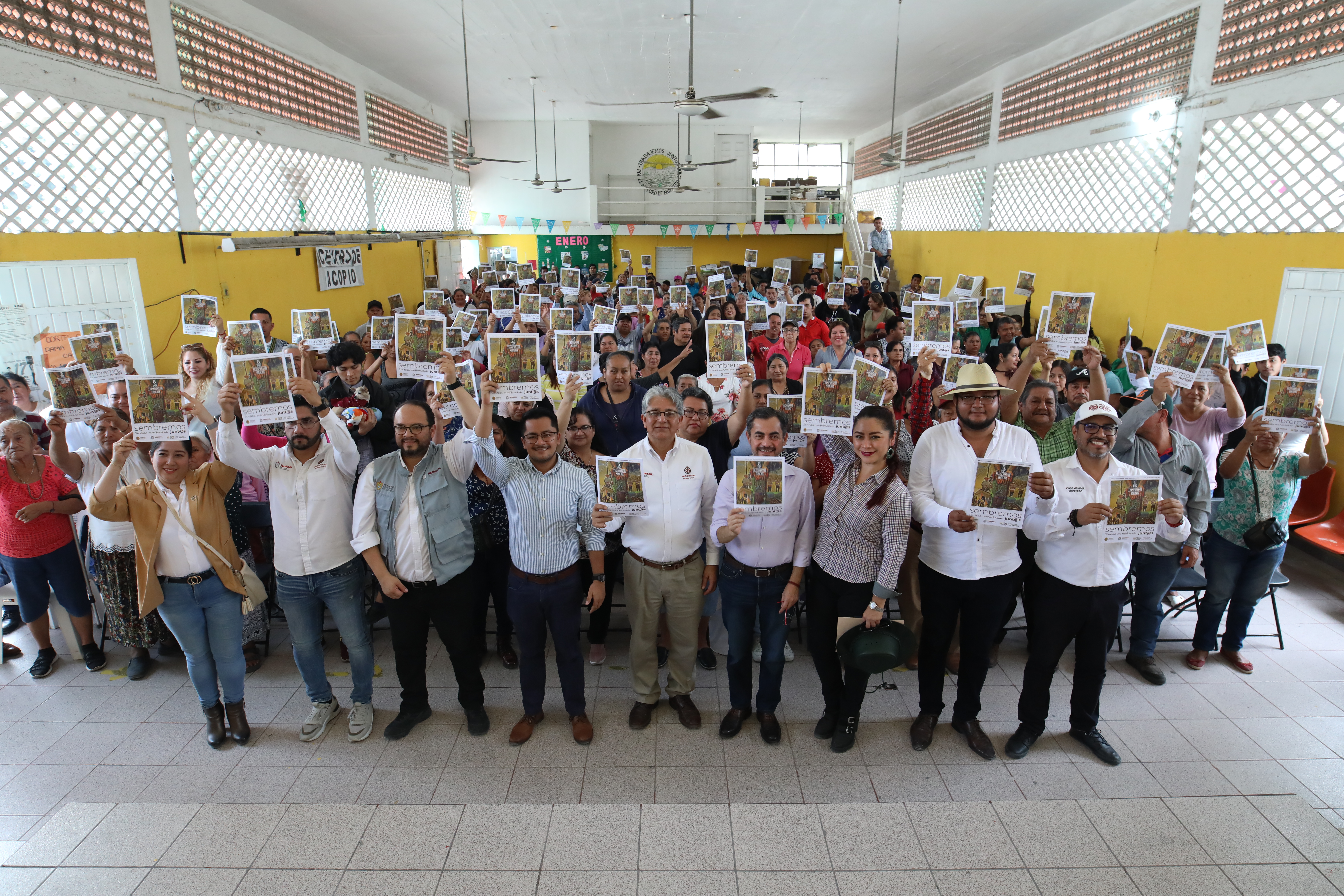 SEDESOL transforma viviendas: 12 mil cuartos y 20 mil pisos al cierre de 2023