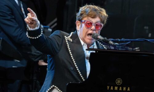 Elton John inició con todo el 2024, se convirtió en artista EGOT
