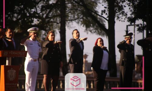 Conmemora Veracruz 107 aniversario de la Constitución de 1917