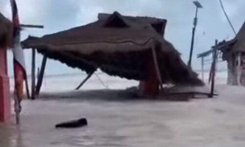 Frente frío 32 deja a la Isla de Holbox inundada