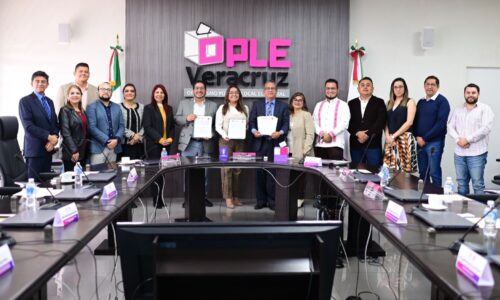 OPLE Veracruz renueva acuerdo de colaboración con la Normal Veracruzana