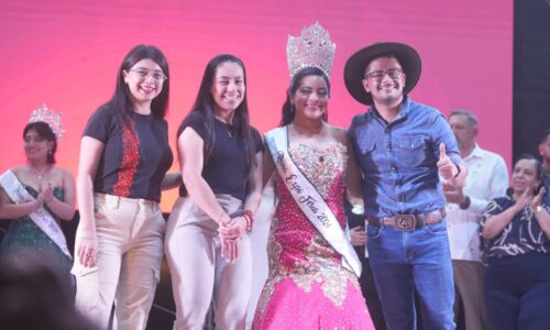 Abarrota Junior Klan primer día de la Expo Feria Carrizal 2024