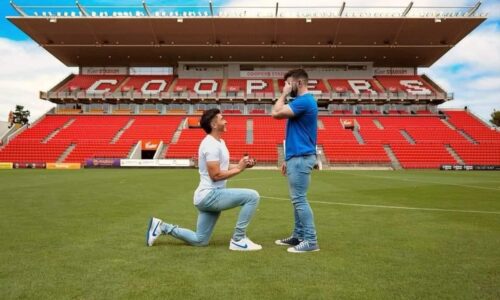 Joshua Cavallo, primer jugador de fútbol masculino abiertamente gay, anuncia su compromiso