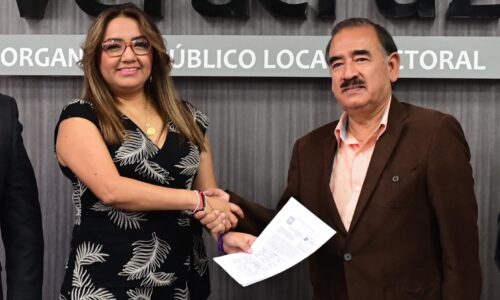 OPLE Veracruz recibe solicitud de registro del aspirante a la candidatura por la Gubernatura del Partido Político Movimiento Ciudadano
