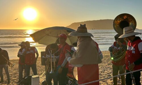 Mazatlán regula banda en playas: ¿Gentrificación cultural?