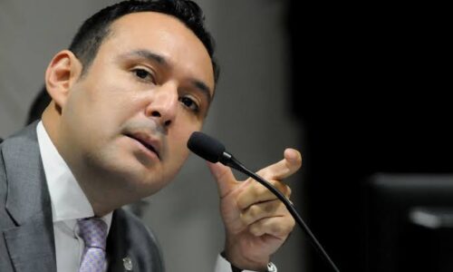 Paga IVD adeudo a proveedora de uniformes deportivos