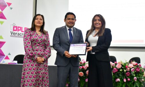 OPLE Veracruz fortalece el Proceso Electoral con firma de Convenio con el Colegio de Notarios de Veracruz