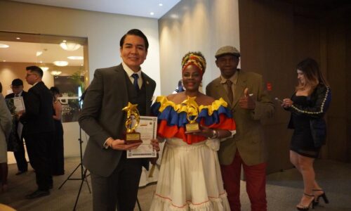 Premian en Colombia a Geriatra xalapeño