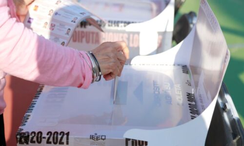 El INE recibe 12 mil solicitudes para corregir exclusión de votación en el extranjero