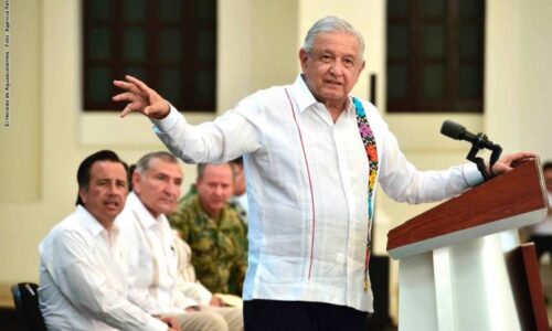 Lo vamos a extrañar, así recibieron en Veracruz a AMLO