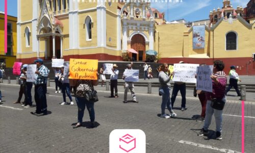 Extrabajadores del Ayuntamiento de Juchique de Ferrer exigen justicia por laudos pendientes