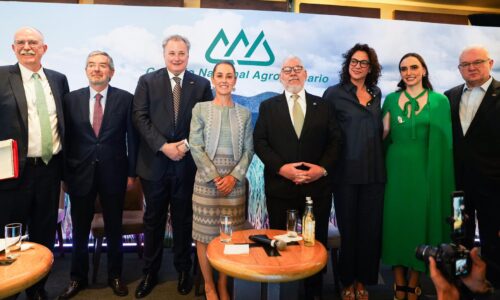 Vamos a generar prosperidad compartida en el campo: Claudia Sheinbaum se reúne con el Consejo Nacional Agropecuario