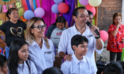 Futuro de esperanza, el mejor regalo para los hijos: Américo