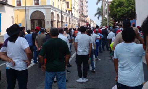 Ex sindicalizados del SAS marchan en el Día del Trabajo y reclaman justicia