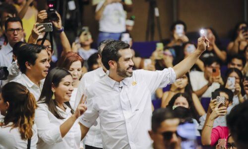 «Tú hazte a un lado, si es antes del debate mejor»; responde Maynez a «Alito» Moreno