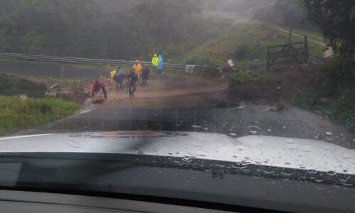 SPC reporta derrumbes en carretera Naolinco-Misantla