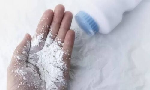 Talco, ¿nuestro enemigo oculto? La OMS alerta sobre su posible vínculo con el cáncer