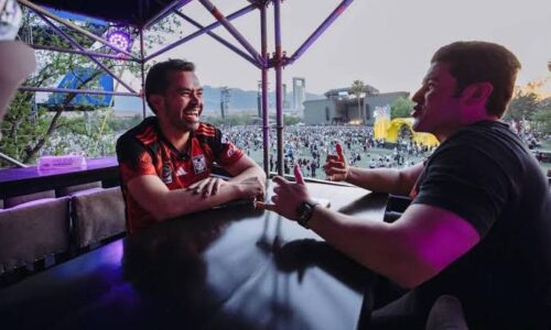 Máynez denuncia abusos en la venta de boletos de conciertos