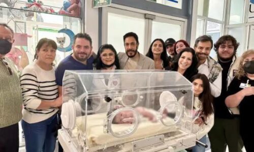 Alessandra Rosaldo celebra la reconciliación familiar con Victoria Ruffo