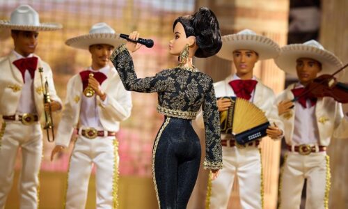 Juan Gabriel: 8 Años después de su partida, Mattel lanza Barbie en su honor