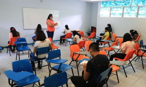 Capacitan SEP y SSPC a dos mil trabajadores de bachillerato contra violencias de género