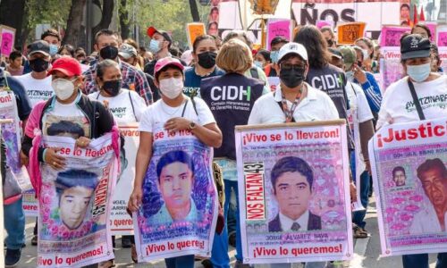 Gobernadora de Guerrero anuncia campaña masiva para buscar a los 43 de Ayotzinapa