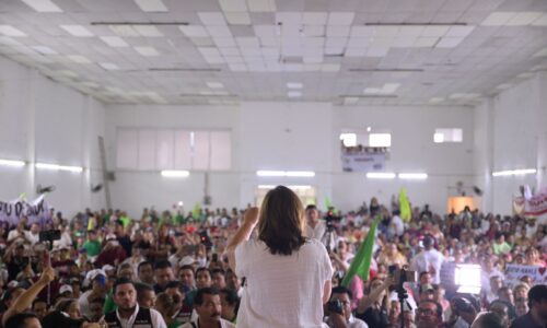 En Alvarado, Rocío Nahle aclara que candidaturas para alcaldías en el 2025 se definirán por encuesta