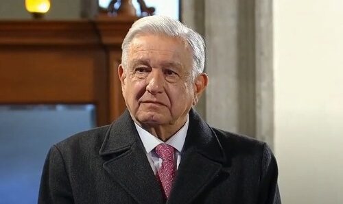 Despedida emotiva desata el llanto en AMLO en su última conferencia matutina