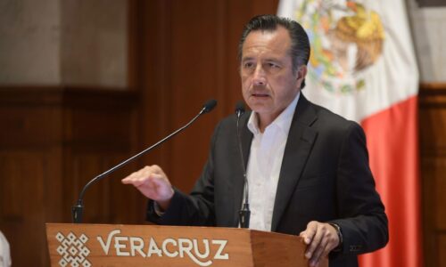Hospitales de Nautla y Orizaba serán inaugurados este mes, CECAN en noviembre: Gobernador