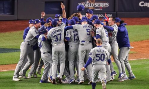Dodgers conquistan la Serie Mundial y expulsan a fanático por incidente con Mookie Betts
