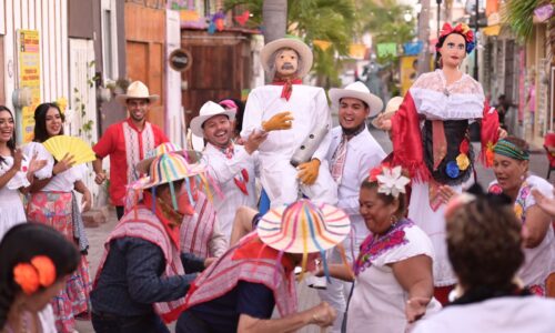 Rocío Nahle invita a celebrar el fin de año con la tradición de El Viejo