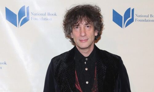 Neil Gaiman enfrenta múltiples acusaciones de agresión sexual