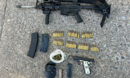 TRAS UNA PERSECUCIÓN, FUE DETENIDO UN HOMBRE QUE PORTABA DOS ARMAS DE FUEGO EN SINALOA