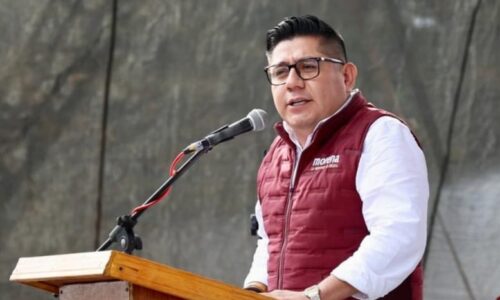 Hay senadores que deben de hablar de los Yunes y de la carpeta azul; aquí no caben las simulaciones: Esteban Ramírez Zepeta