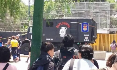 Desalojo en Prepa 5 por falsa alarma de bomba