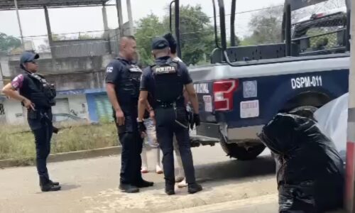 Policía  Municipal  de Coatepec abusa de sus funciones y golpea a un joven de Pacho Viejo