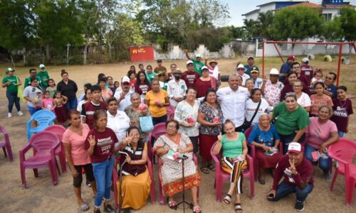 Samuel Acosta se compromete a mejorar servicio de energía eléctrica en zona rural