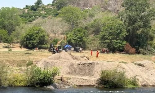 Pobladores de Cotaxtla piden apoyo de PROFEPA tras obra de PEMEX, en afluyente de agua