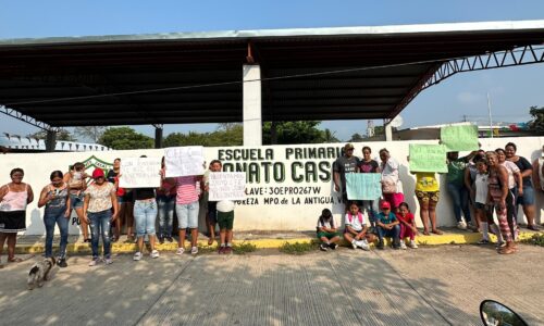 Toman escuela en La Antigua por falta de energía eléctrica