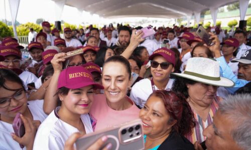 PRESIDENTA CLAUDIA SHEINBAUM REALIZA CON ÉXITO SU PRIMER FIN DE SEMANA DE LA GIRA NACIONAL DEDICADA A LA SALUD; VISITÓ EL ESTADO DE MÉXICO, MORELOS Y PUEBLA